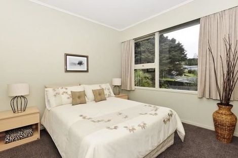 Photo of property in 31 Patts Avenue, Glendene, Auckland, 0602