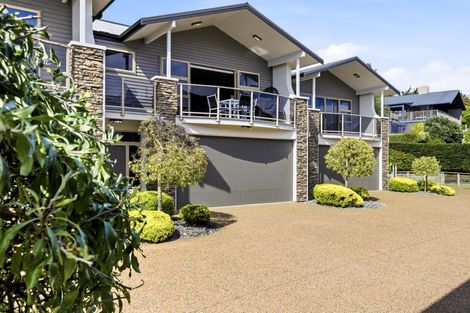 Photo of property in 2/17 Tremaine Avenue, Two Mile Bay, Taupo, 3330