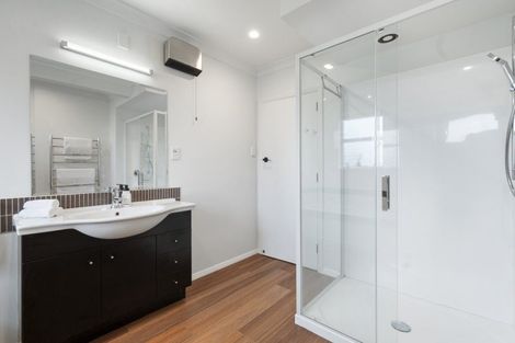 Photo of property in 6 Ruha Street, West End, Palmerston North, 4412