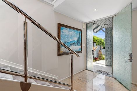 Photo of property in 2/51 View Road, Mairangi Bay, Auckland, 0630