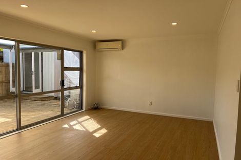 Photo of property in 1369a-1369b Dominion Extension, Mount Roskill, Auckland, 1041