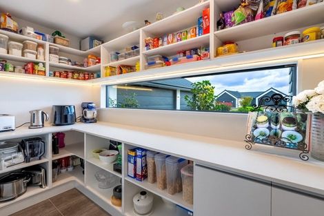 Photo of property in 130 Silver Peaks Drive, West Melton, 7618