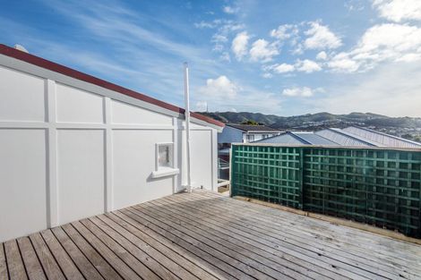 Photo of property in 4a Tarawera Road, Johnsonville, Wellington, 6037