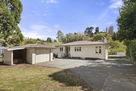 Photo of property in 36 Ongo Road, Hunterville, 4730