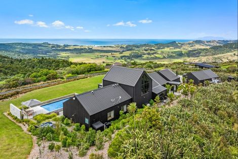 Photo of property in 1612p Pakiri Road, Tomarata, Wellsford, 0972