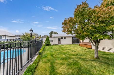 Photo of property in 6 Earnslaw Crescent, Bryndwr, Christchurch, 8053