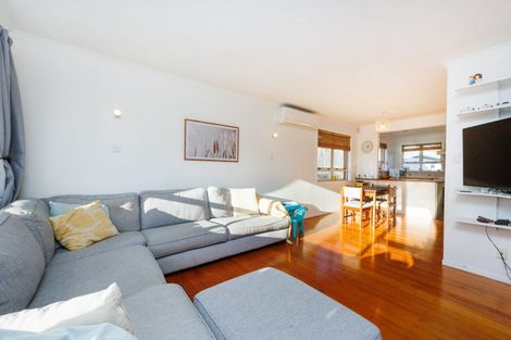 Photo of property in 10 Slacks Road, Awapuni, Palmerston North, 4412