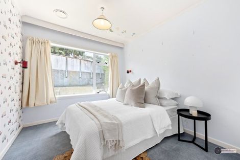 Photo of property in 23 Dowling Grove, Silverstream, Upper Hutt, 5019