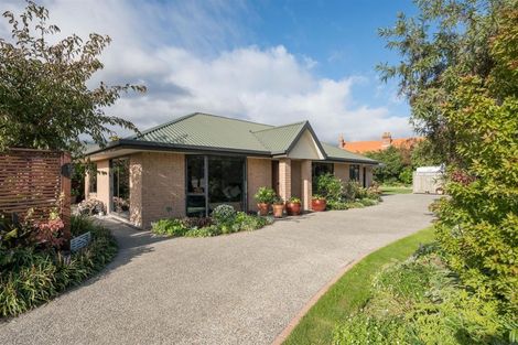 Photo of property in 4 Hoult Crescent, Monaco, Nelson, 7011