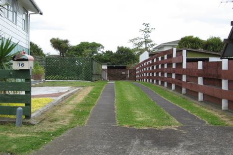 Photo of property in 16 Anarahi Place, Mangere Bridge, Auckland, 2022