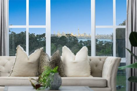 Photo of property in 14 Belleaire Court, West Harbour, Auckland, 0618