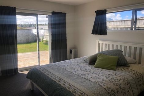 Photo of property in 10 Brompton Close, Richmond Heights, Taupo, 3330