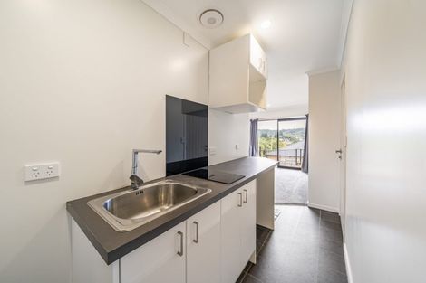 Photo of property in 9 Lowry Heights, Stokes Valley, Lower Hutt, 5019