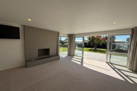Photo of property in 102a Isleworth Road, Bishopdale, Christchurch, 8053