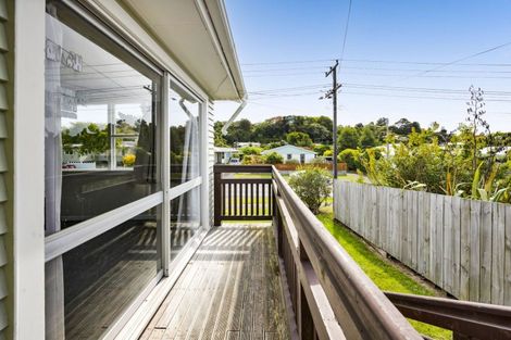 Photo of property in 19 Oranga Street, Marfell, New Plymouth, 4310