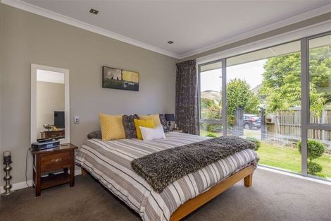 Photo of property in 53 Centaurus Road, Cashmere, Christchurch, 8022