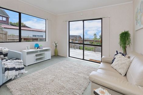 Photo of property in 1/25 Rhinevale Close, Henderson, Auckland, 0612