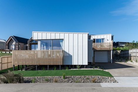 Photo of property in 9 Rangitahi Road, Raglan, 3225