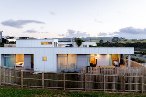 Photo of property in 9 Rangitahi Road, Raglan, 3225