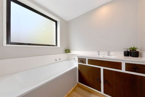 Photo of property in 43n Waimairi Road, Upper Riccarton, Christchurch, 8041