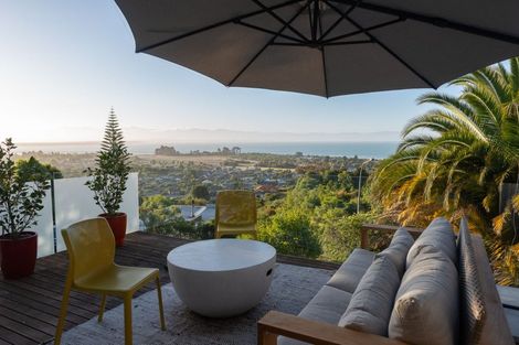 Photo of property in 70 Tosswill Road, Tahunanui, Nelson, 7011