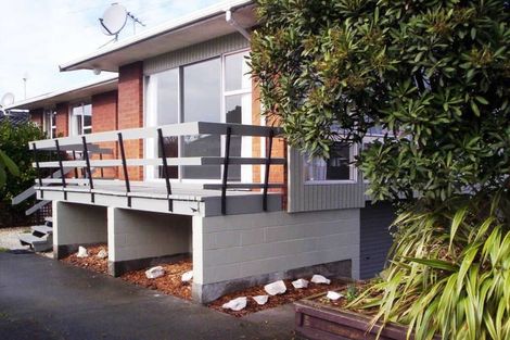 Photo of property in 1/166 Avonhead Road, Avonhead, Christchurch, 8042