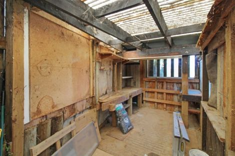 Photo of property in 5a Jensen Place, Frankleigh Park, New Plymouth, 4310