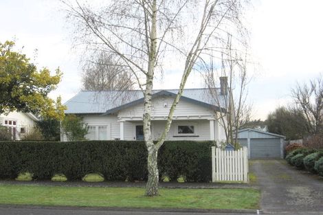 Photo of property in 9 Oxford Street, Fairfield, Hamilton, 3214