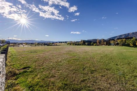 Photo of property in 12 Deans Drive, Wanaka, 9305