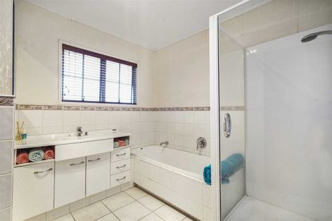 Photo of property in 224 Sandwich Road, St Andrews, Hamilton, 3200