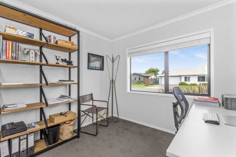 Photo of property in 1 Drake Crescent, Awatoto, Napier, 4110