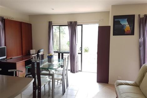 Photo of property in 60 Tiger Drive, Golflands, Auckland, 2013