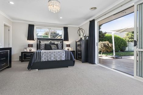 Photo of property in 2 Tulip Drive, Cambridge, 3434