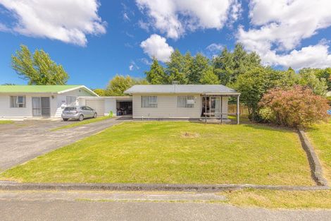 Photo of property in 8 Queen Street, Aramoho, Whanganui, 4500
