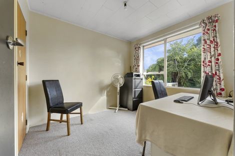 Photo of property in 25 Falstaff Street, Stratford, 4332