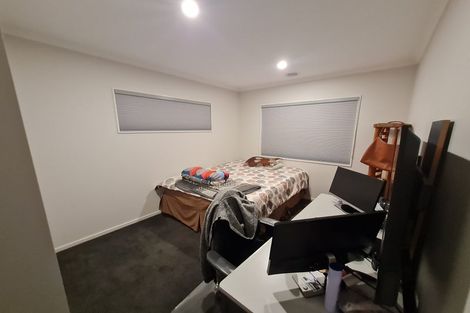 Photo of property in 141 Amesbury Drive, Churton Park, Wellington, 6037