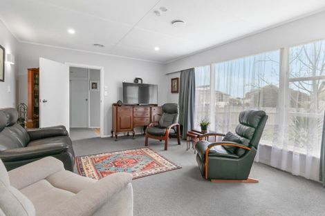 Photo of property in 13 Burn Street, Levin, 5510