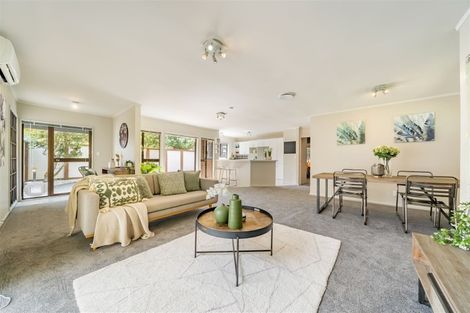 Photo of property in 92d Kamahi Street, Stokes Valley, Lower Hutt, 5019