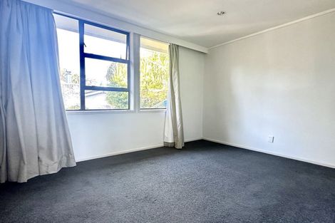 Photo of property in 10 Peter Terrace, Castor Bay, Auckland, 0620
