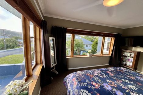 Photo of property in 14 Cecil Road, Tawa, Wellington, 5028