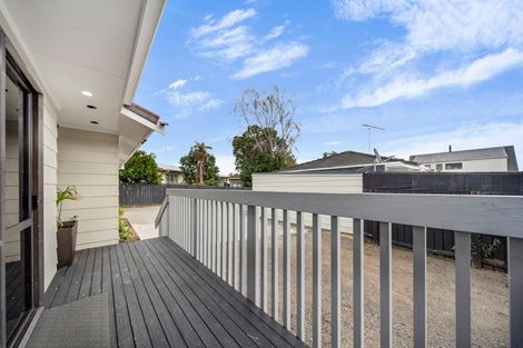 Photo of property in 2/33 Seaward Place, Wattle Downs, Auckland, 2103