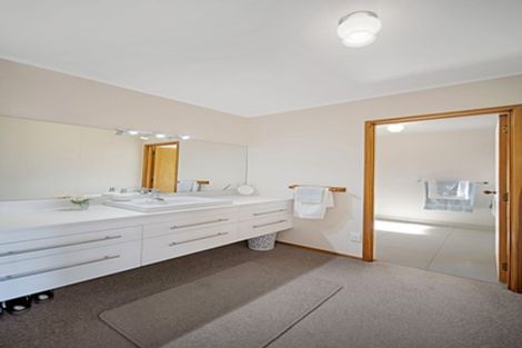 Photo of property in 35 William Bryan Drive, Half Moon Bay, Auckland, 2012