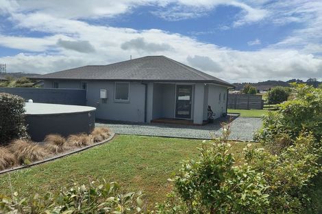 Photo of property in 20 Awatiro Drive, Kaukapakapa, 0871