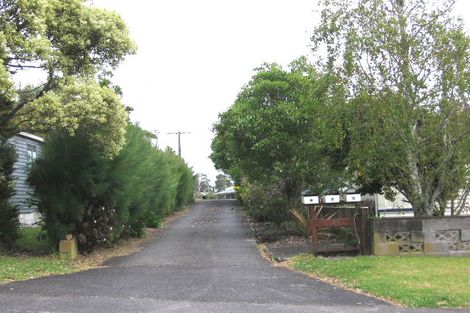 Photo of property in 89b Awaroa Road, Sunnyvale, Auckland, 0612