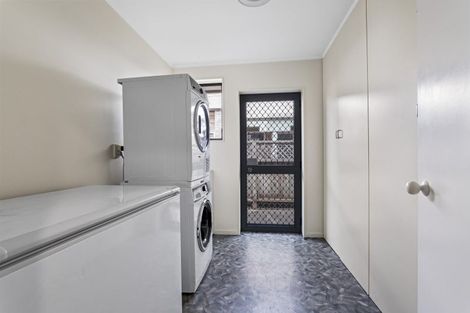 Photo of property in 69 Murray Avenue, Hawera, 4610