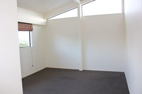 Photo of property in 9 Rangitane Street, Maupuia, Wellington, 6022