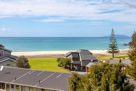 Photo of property in 109 Bambury Place, Onemana, Whangamata, 3691