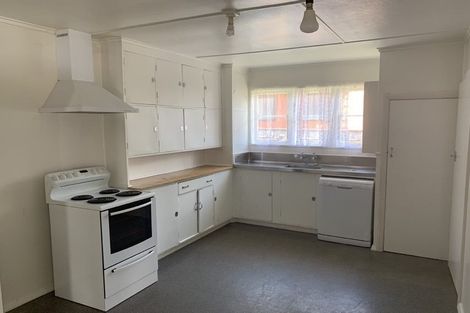 Photo of property in 39 Bledisloe Crescent, Wainuiomata, Lower Hutt, 5014