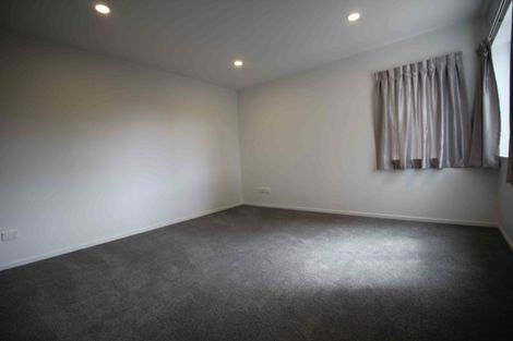 Photo of property in 9a Waddell Avenue, Point England, Auckland, 1072