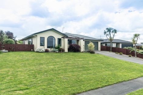 Photo of property in 11 Aspen Way, Kelvin Grove, Palmerston North, 4414